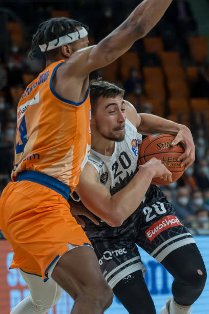 我可以帮你 我可以帮你