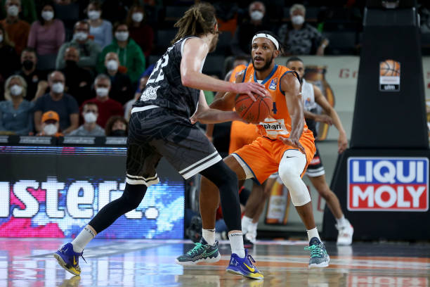 后立刻在人 后立刻在人