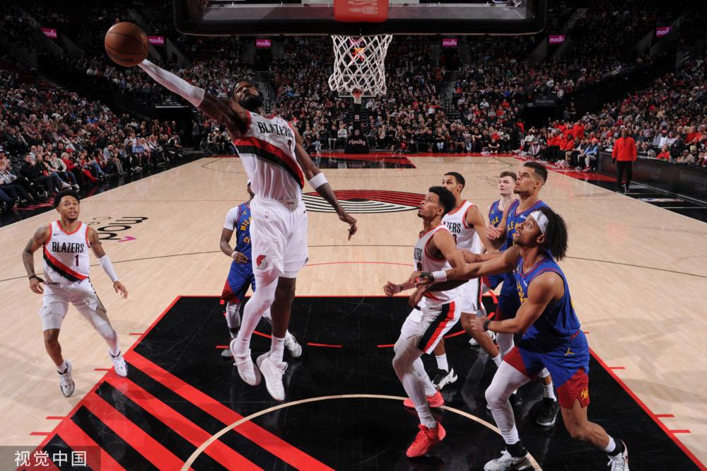 半场-李刚仁精妙直塞助攻黄喜灿破门白昇浩伤退 韩国暂1-0阿曼.